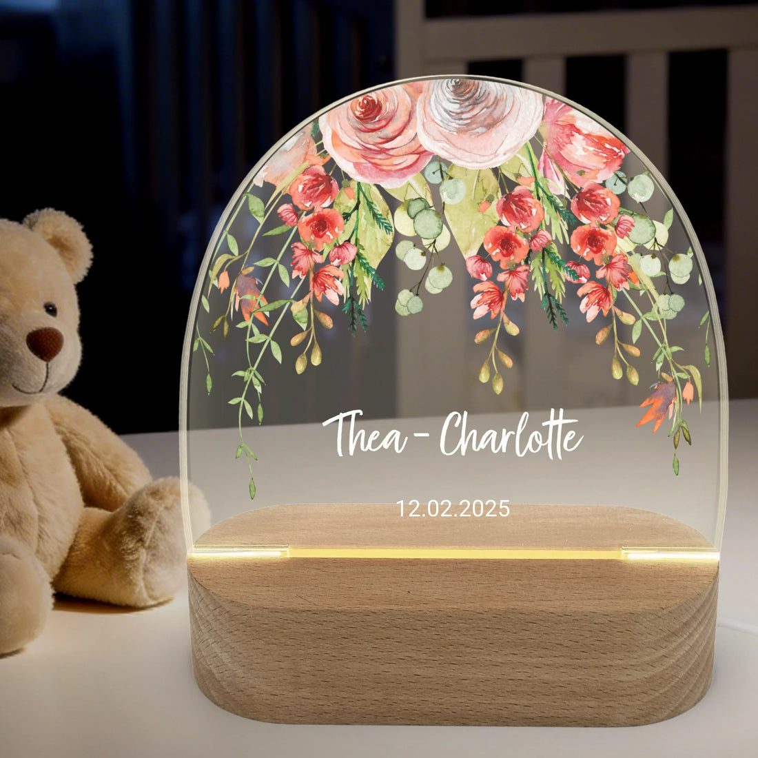 Nachtlicht Blumen rot personalisiert Nachtlicht oval mit Holzständer und LED-Licht BxHxT ca. 14,5 x 16 x 6 cm 4 mm Acrylglas & Buchenholzständer