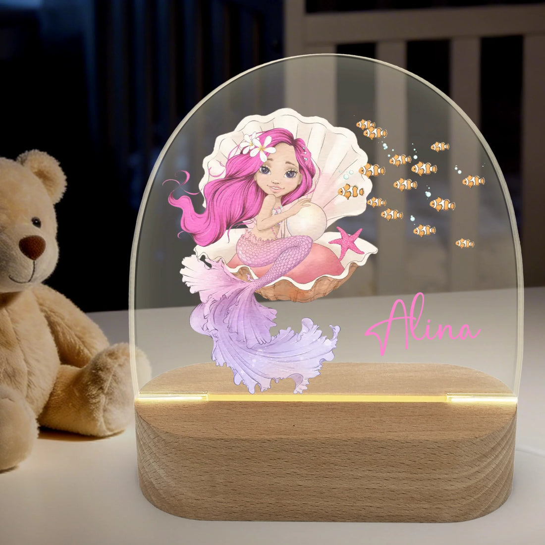 Nachtlicht Meerjungfrau in Muschel personalisiert Nachtlicht oval mit Holzständer und LED-Licht BxHxT ca. 14,5 x 16 x 6 cm 4 mm Acrylglas & Buchenholzständer