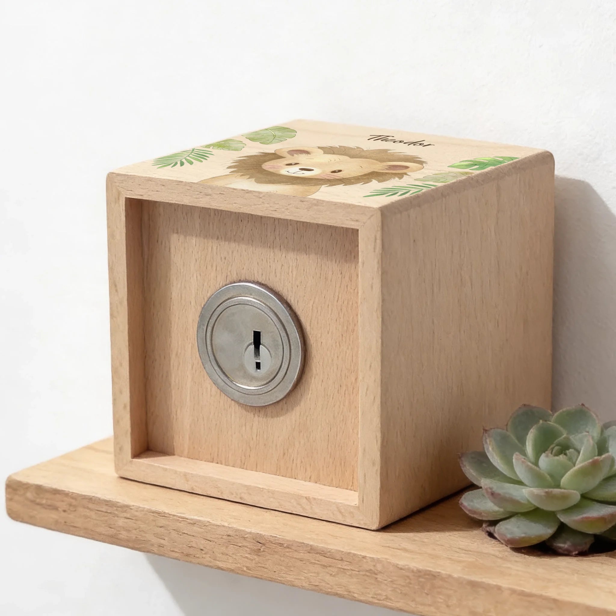 Holzspardose personalisiert Löwe