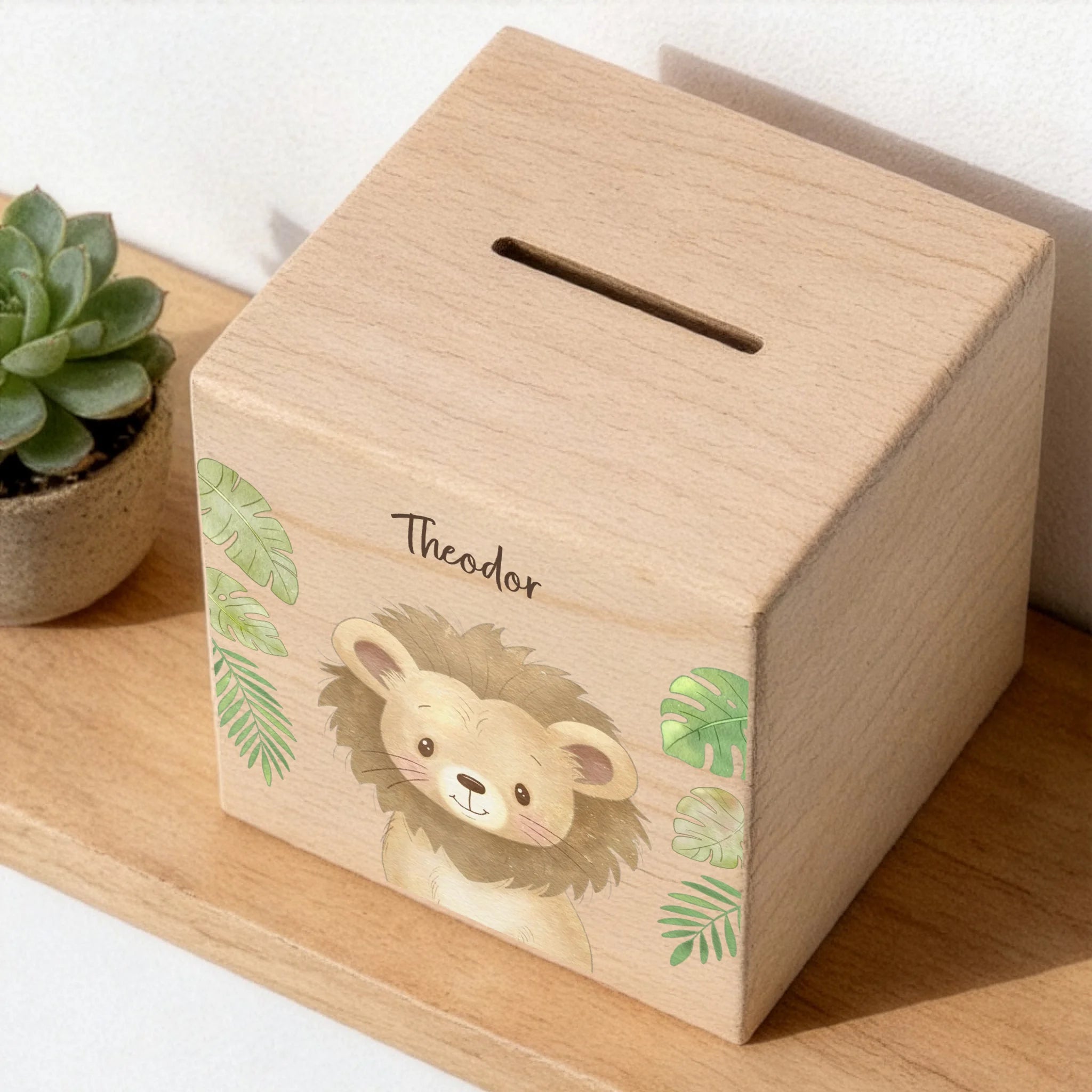 Holzspardose personalisiert Löwe